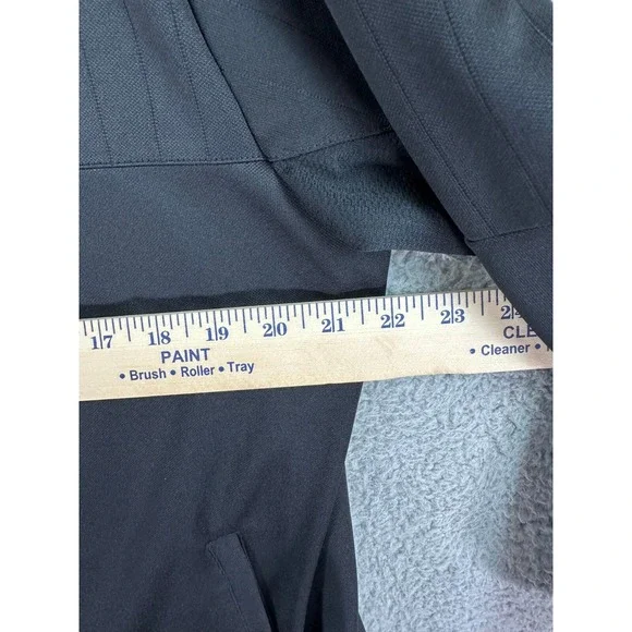 Adidas Black and White Performance Jacket - Picture 5 of 9